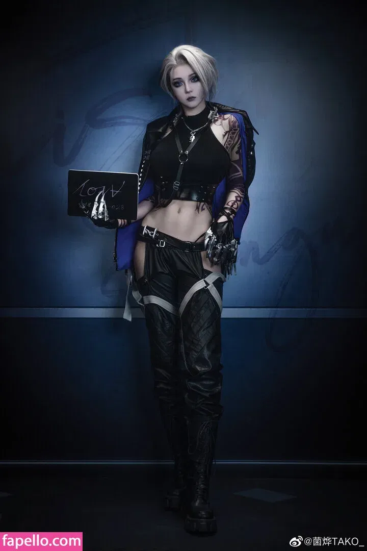 Takomayuyi Onlyfans Photo Gallery 