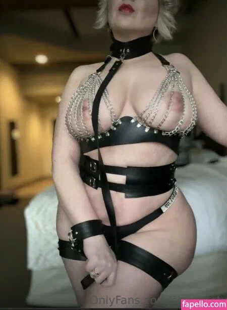 Chivelicious Onlyfans Photo Gallery 