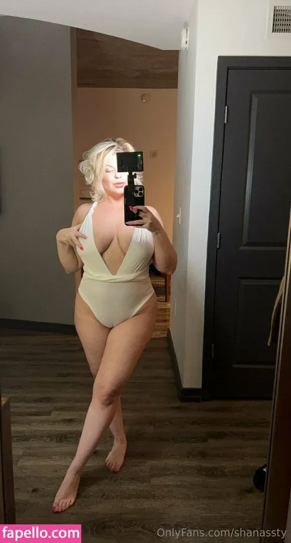 Chivelicious Onlyfans Photo Gallery 