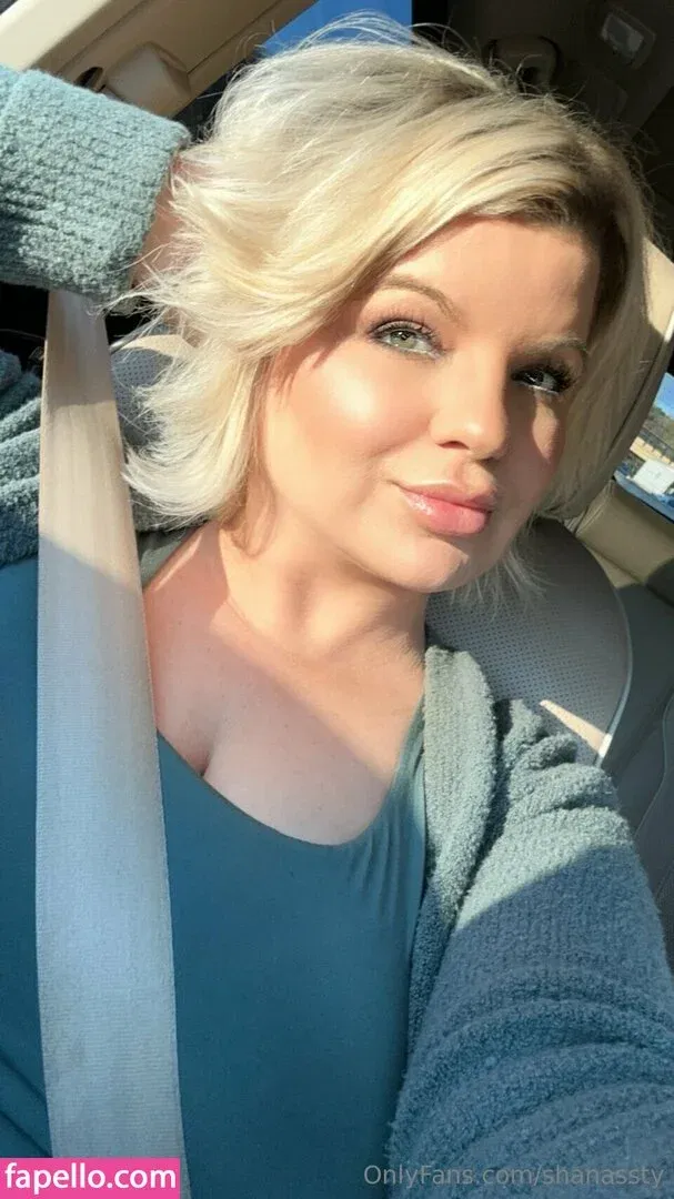 Chivelicious Onlyfans Photo Gallery 