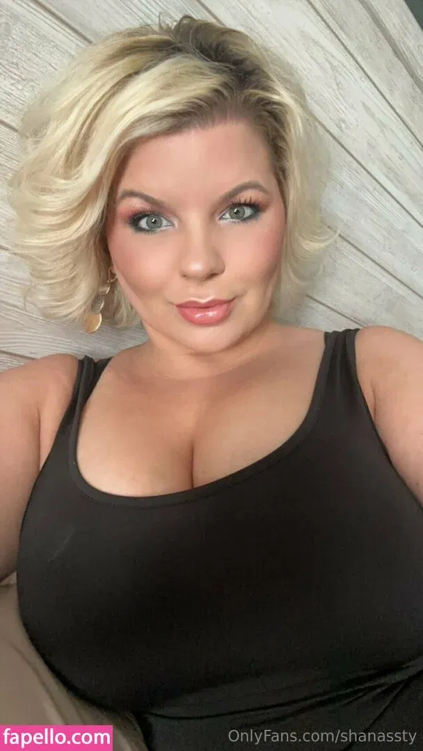 Chivelicious Onlyfans Photo Gallery 