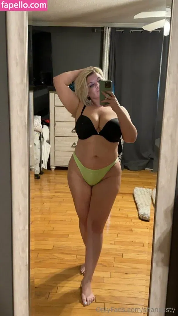 Chivelicious Onlyfans Photo Gallery 