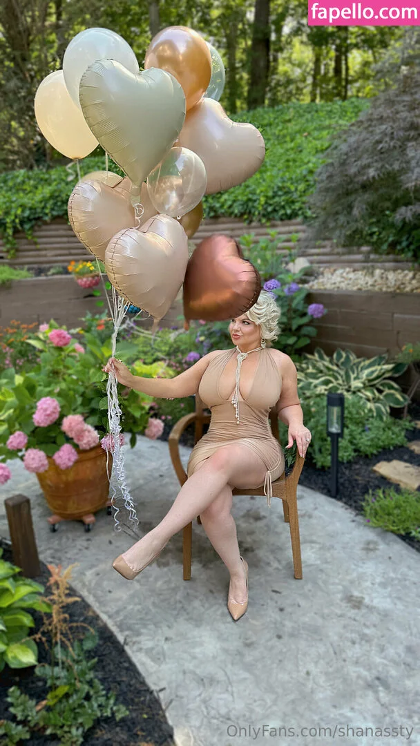 Chivelicious Onlyfans Photo Gallery 