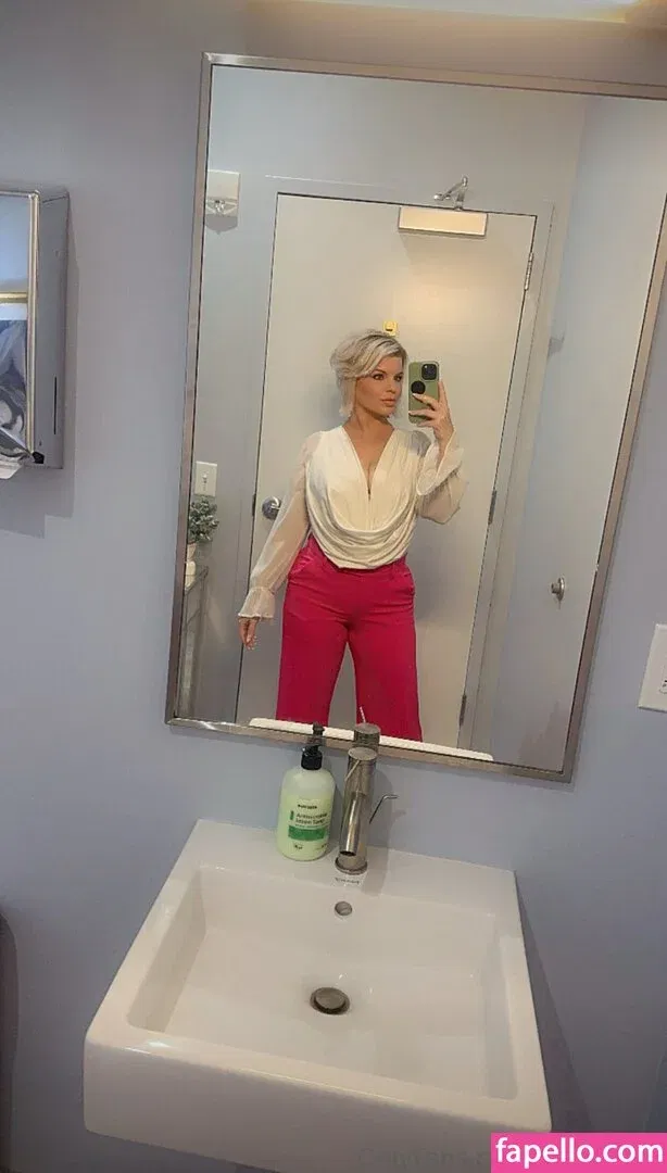 Chivelicious Onlyfans Photo Gallery 