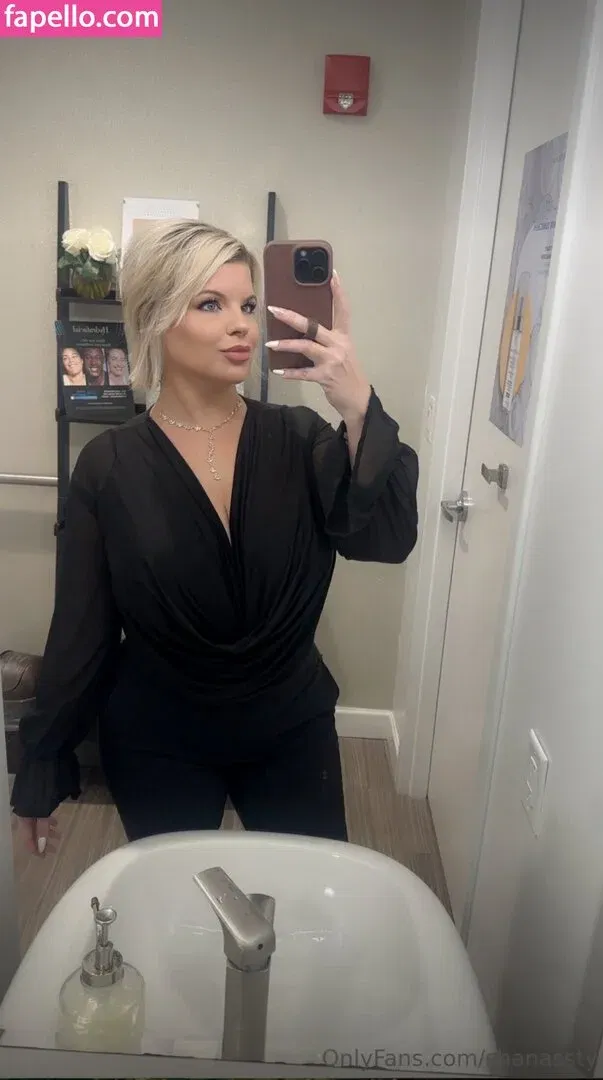 Chivelicious Onlyfans Photo Gallery 