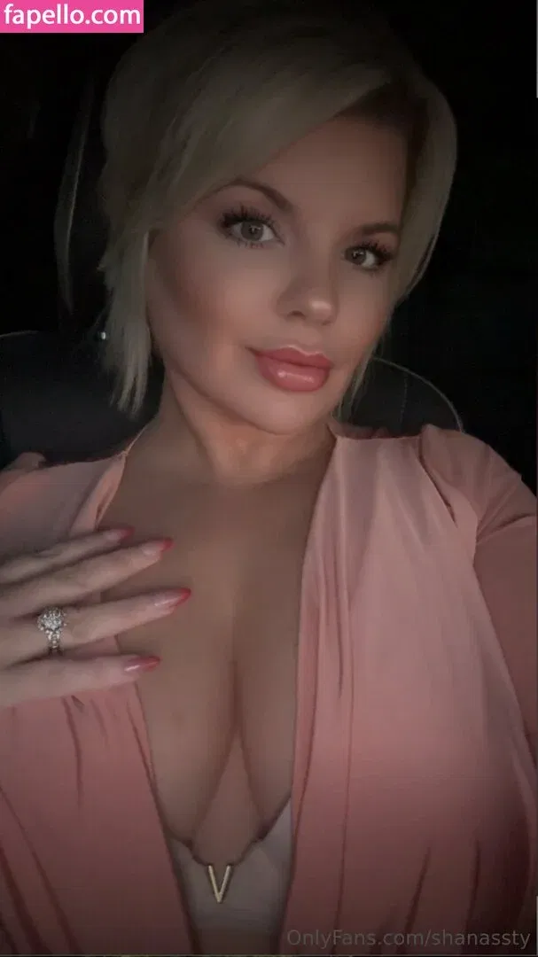 Chivelicious Onlyfans Photo Gallery 