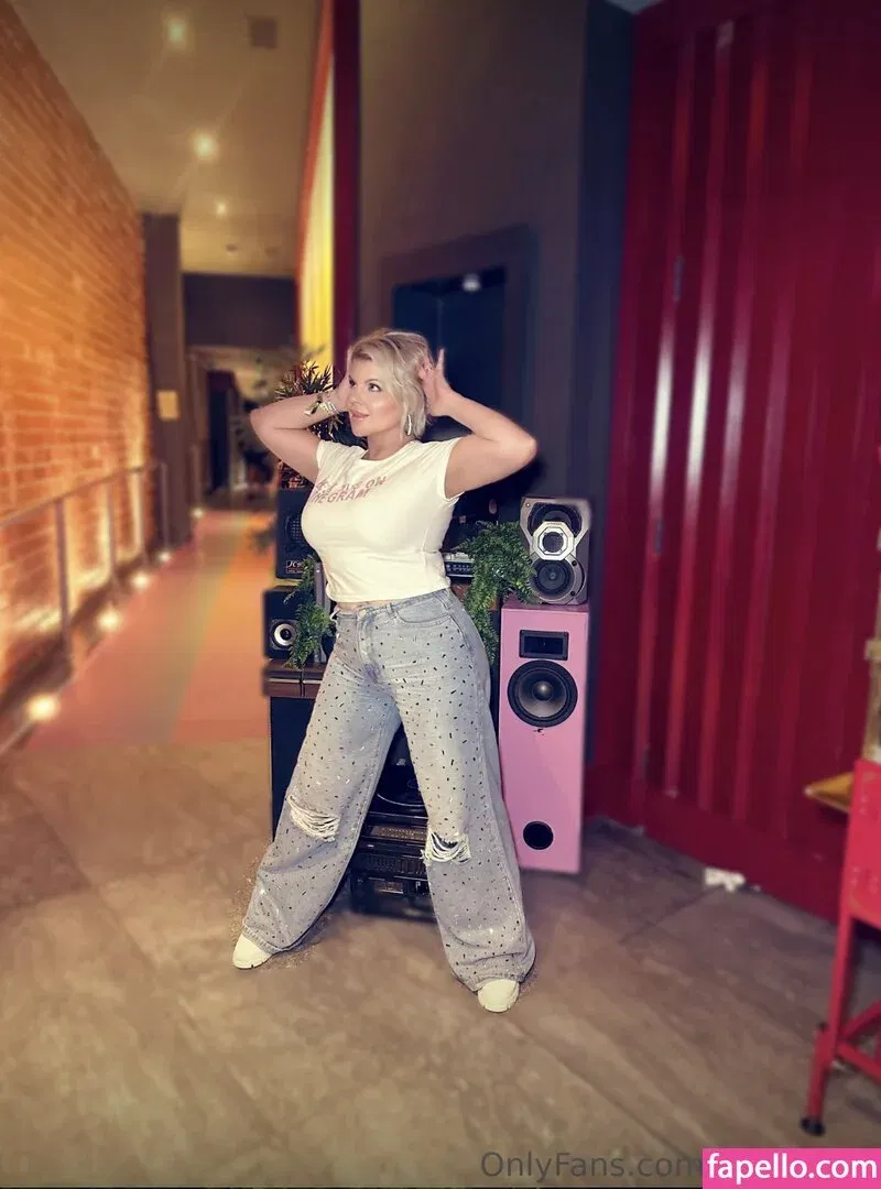 Chivelicious Onlyfans Photo Gallery 