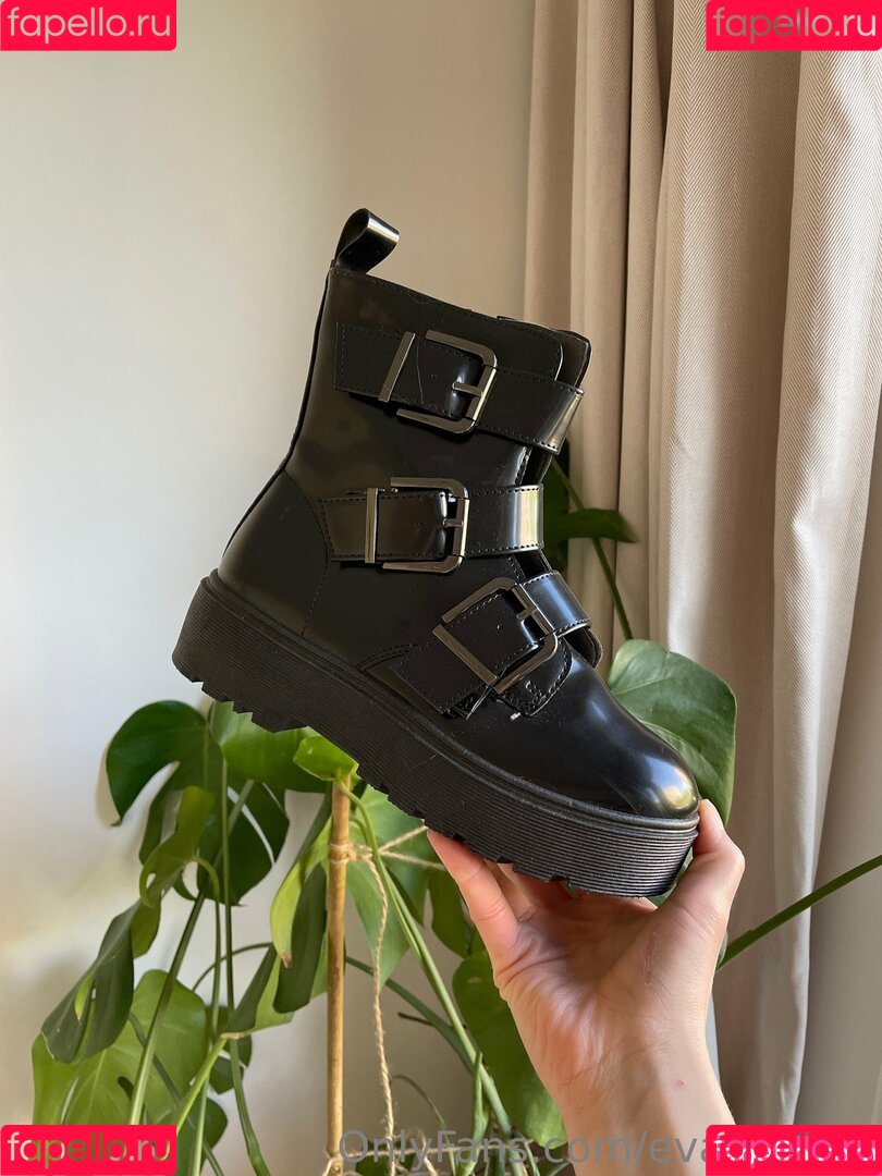 Lis Evans Onlyfans Photo Gallery 