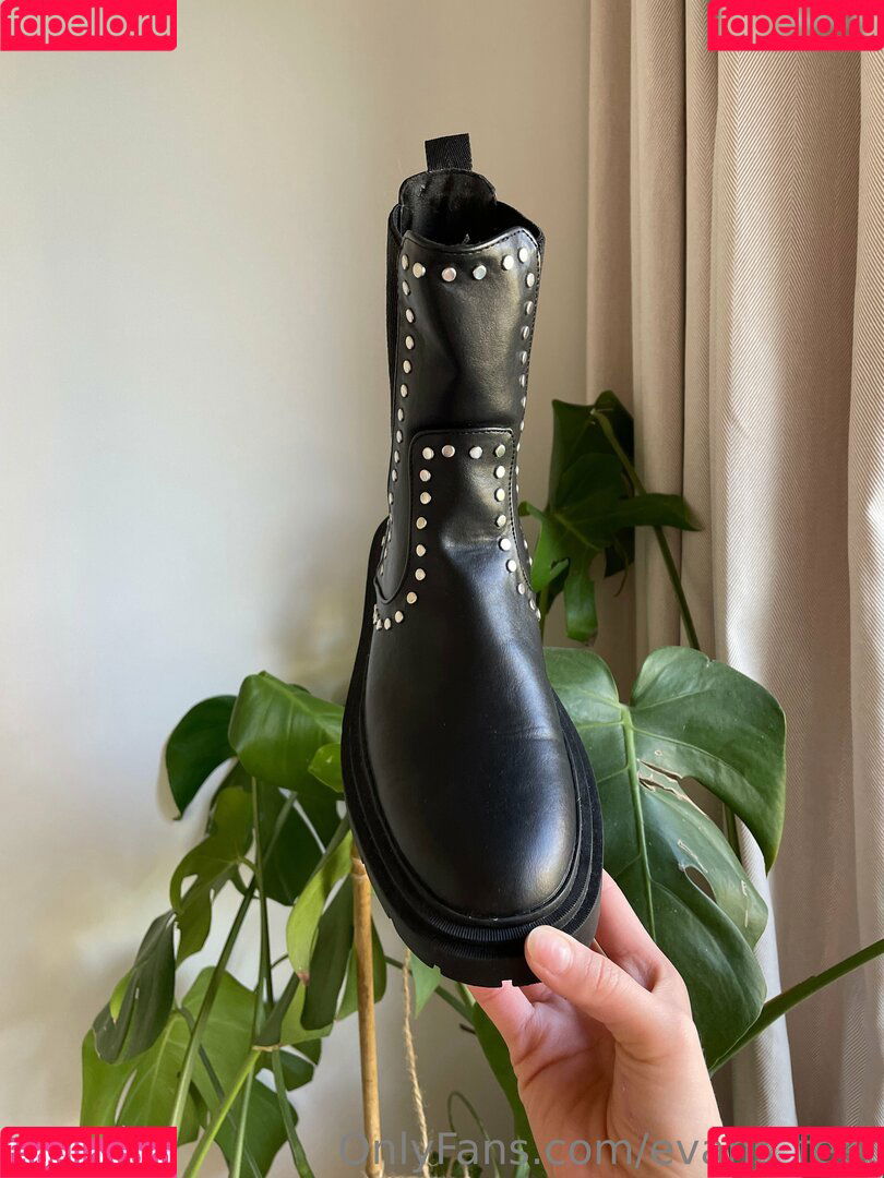 Lis Evans Onlyfans Photo Gallery 