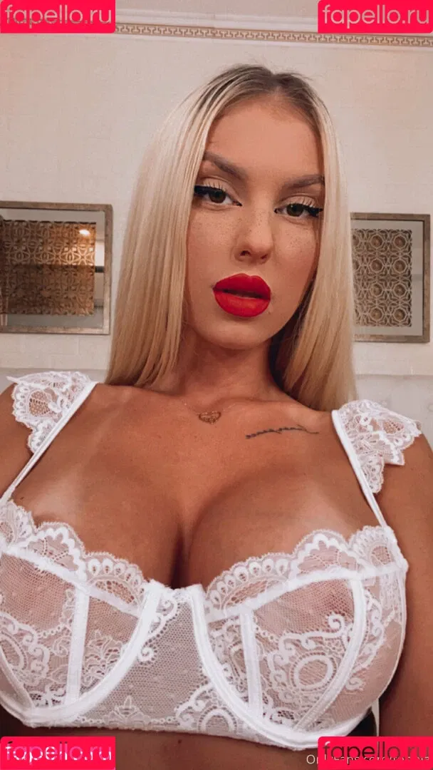 tonnia Onlyfans Photo Gallery 