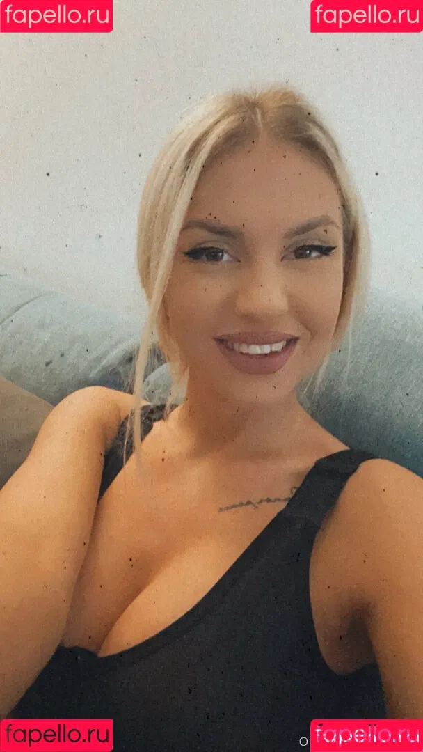 tonnia Onlyfans Photo Gallery 