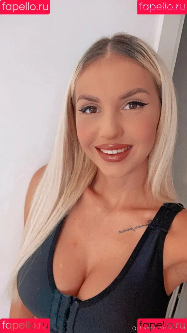 tonnia Onlyfans Photo Gallery 