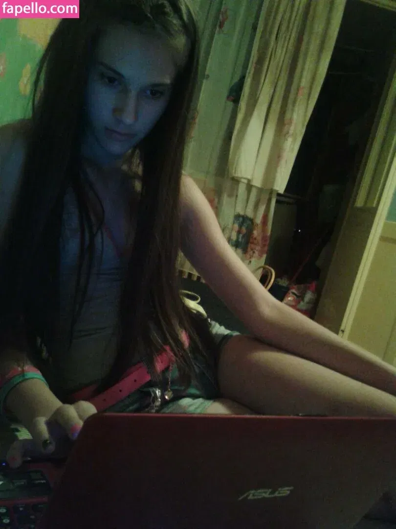 Tinche Bre Onlyfans Photo Gallery 