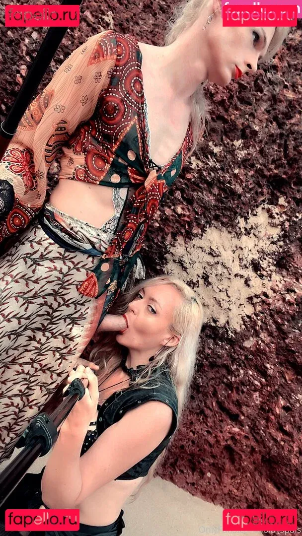 lola_spais Onlyfans Photo Gallery 