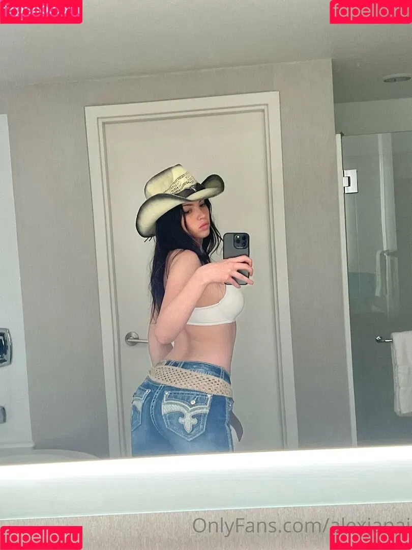Alex Janai Onlyfans Photo Gallery 