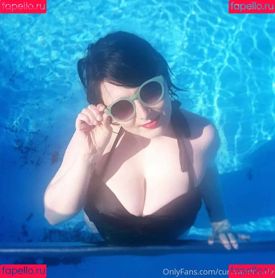 Curvyandnerdy Onlyfans Photo Gallery 