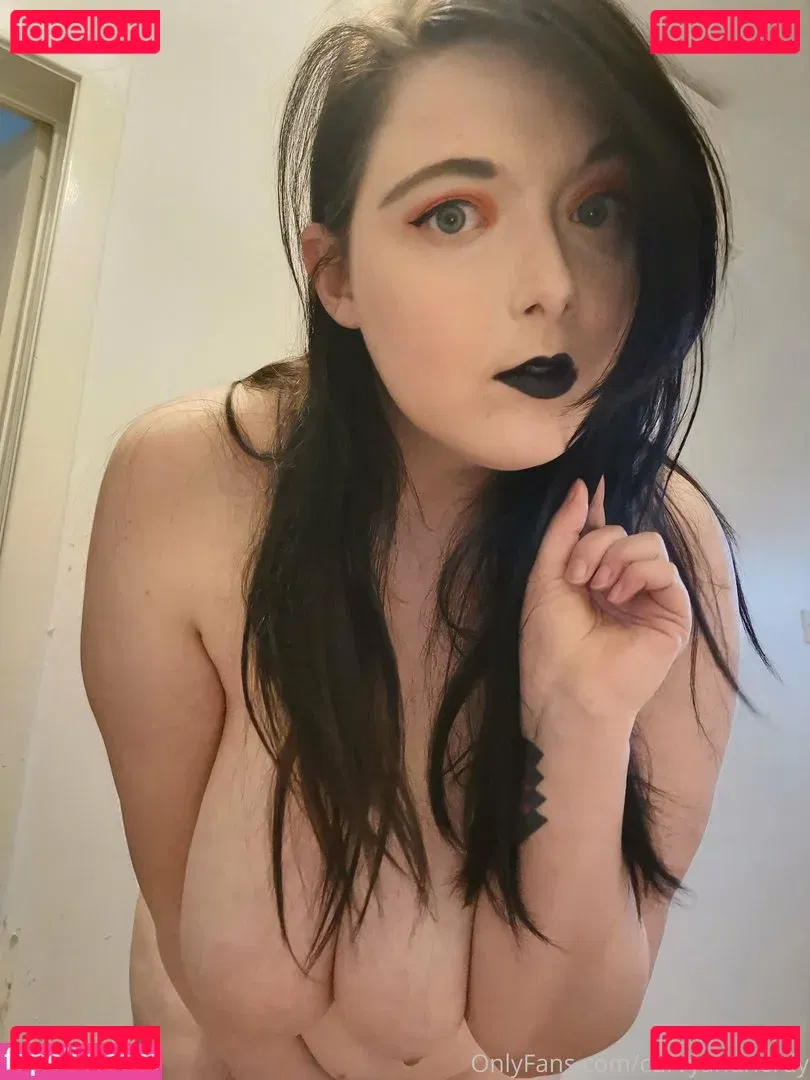 Curvyandnerdy Onlyfans Photo Gallery 