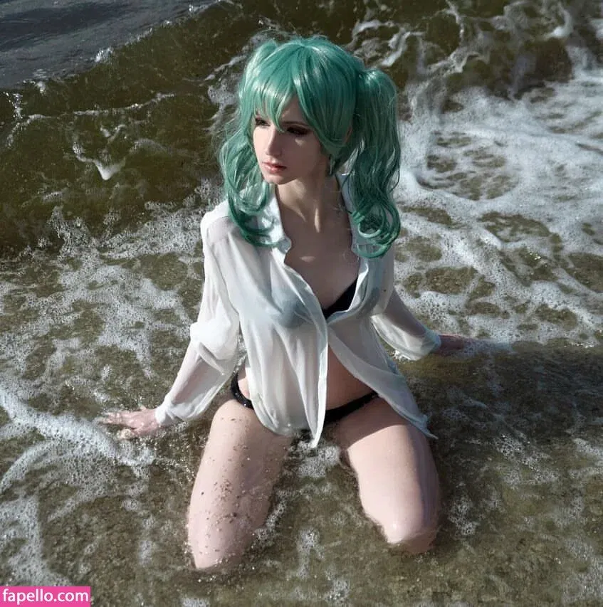 Holly White Onlyfans Photo Gallery 