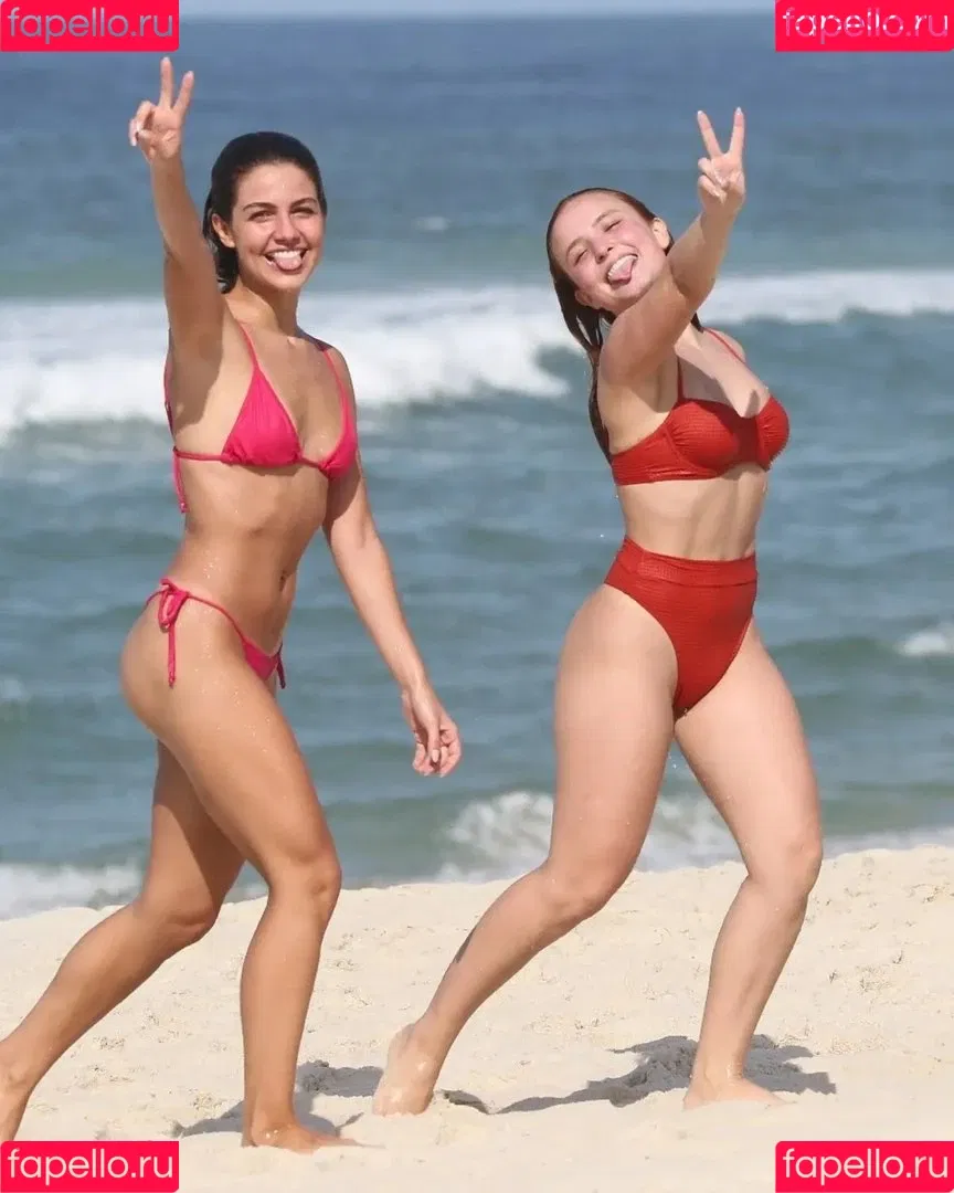 Larissa Manoela Onlyfans Photo Gallery 