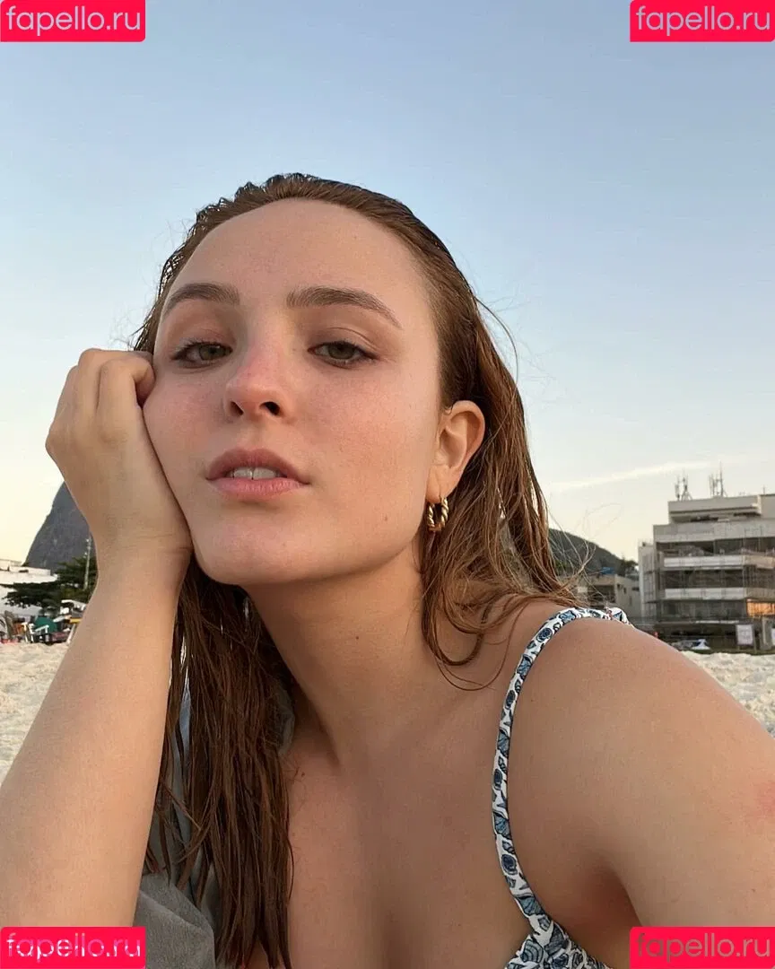 Larissa Manoela Onlyfans Photo Gallery 