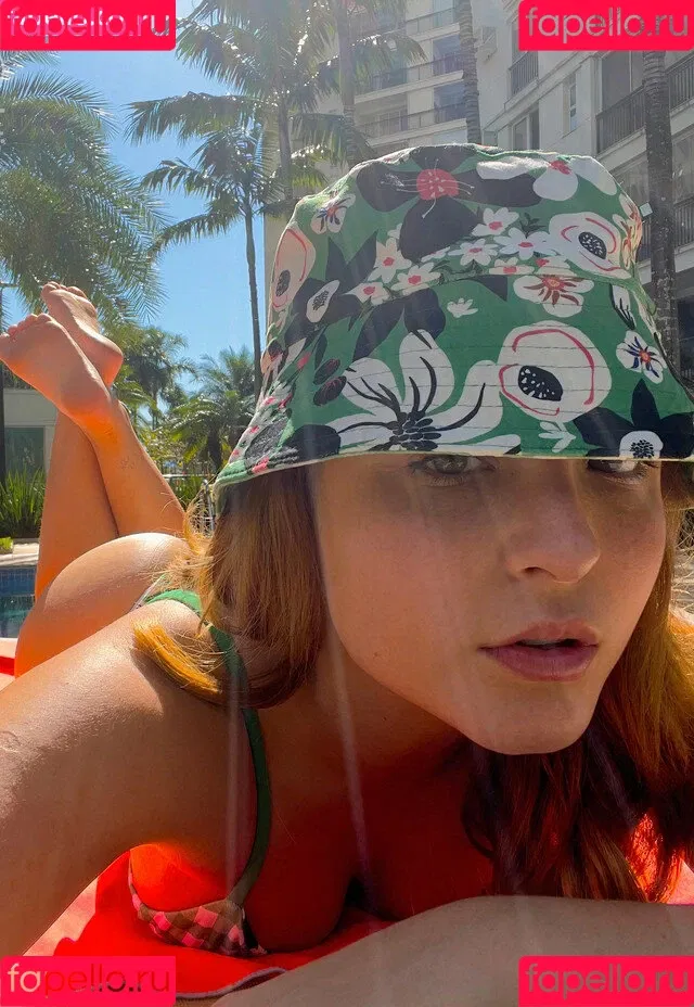 Larissa Manoela Onlyfans Photo Gallery 