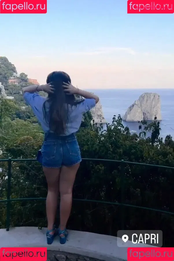 Larissa Manoela Onlyfans Photo Gallery 