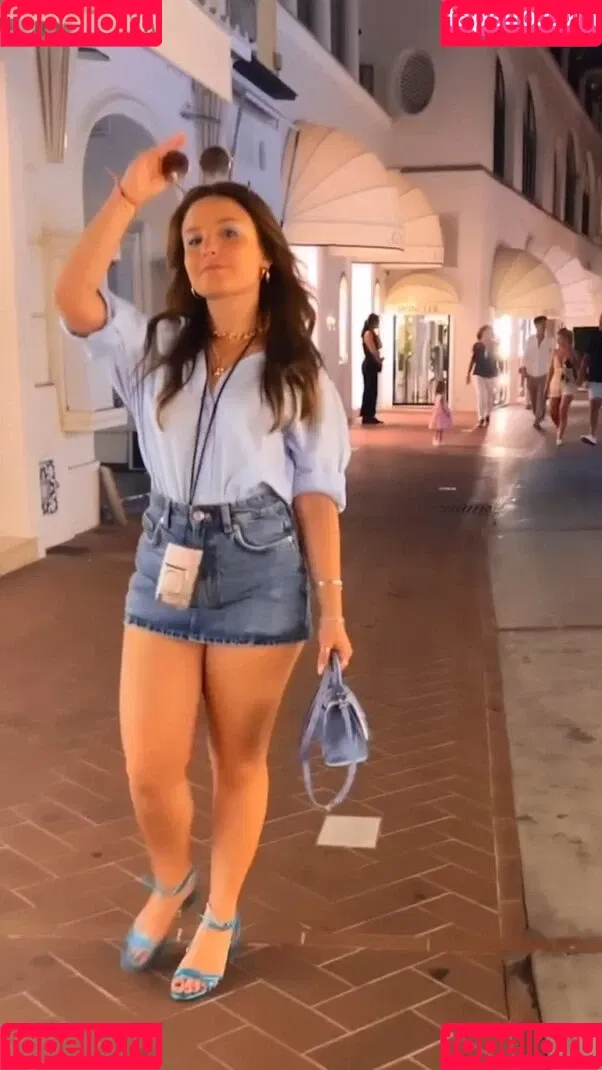 Larissa Manoela Onlyfans Photo Gallery 