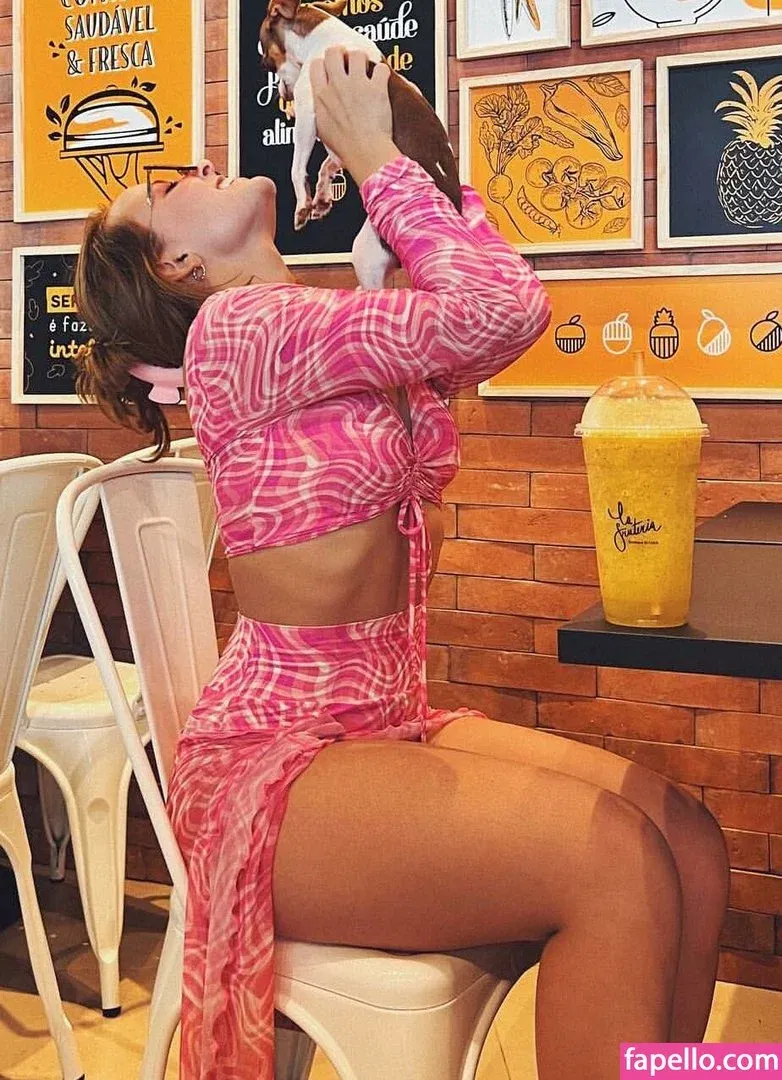 Larissa Manoela Onlyfans Photo Gallery 