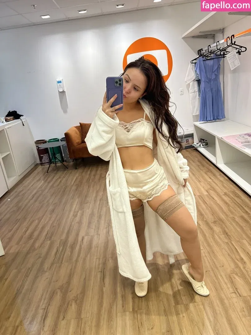 Larissa Manoela Onlyfans Photo Gallery 