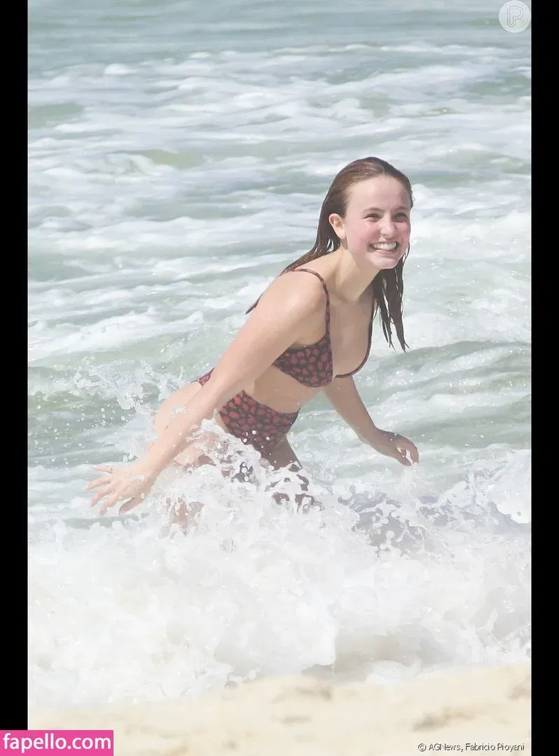 Larissa Manoela Onlyfans Photo Gallery 