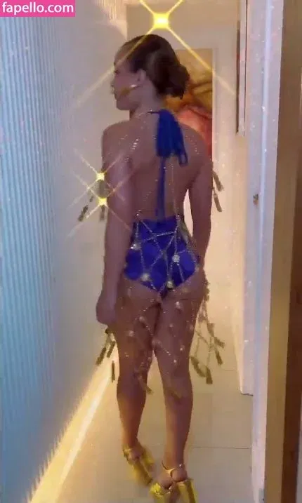 Larissa Manoela Onlyfans Photo Gallery 