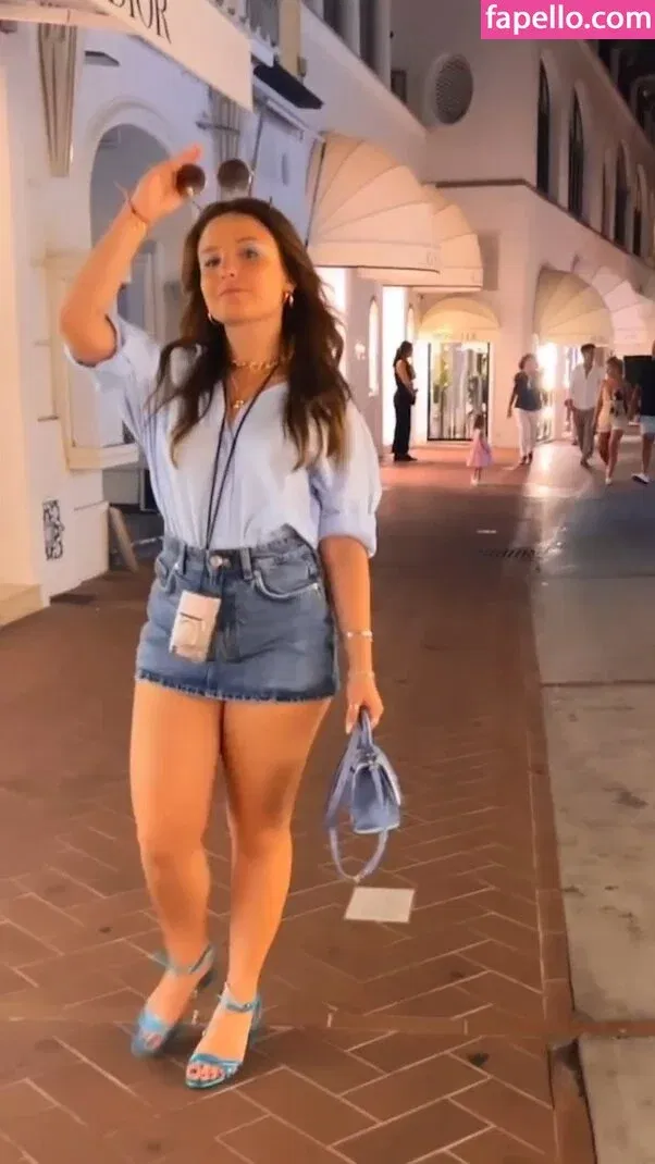 Larissa Manoela Onlyfans Photo Gallery 