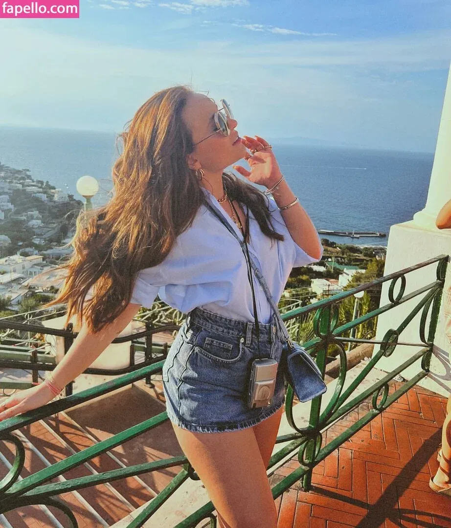 Larissa Manoela Onlyfans Photo Gallery 