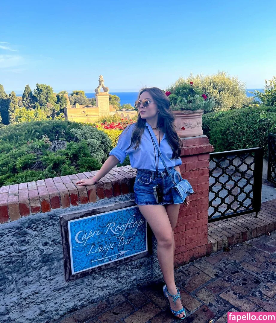 Larissa Manoela Onlyfans Photo Gallery 