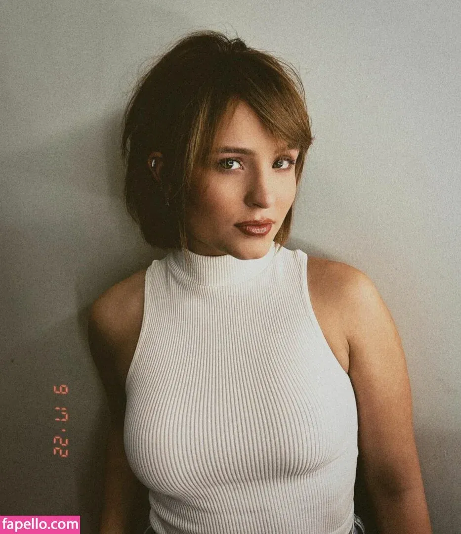 Larissa Manoela Onlyfans Photo Gallery 