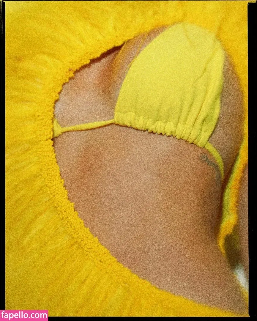 Larissa Manoela Onlyfans Photo Gallery 