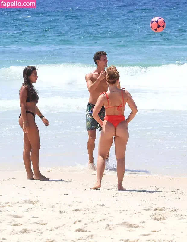 Larissa Manoela Onlyfans Photo Gallery 