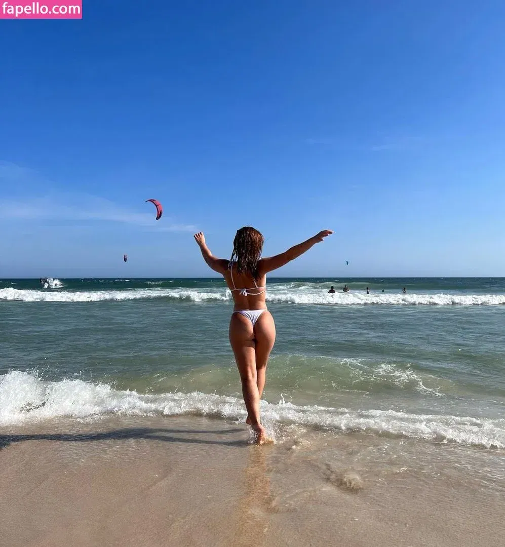 Larissa Manoela Onlyfans Photo Gallery 