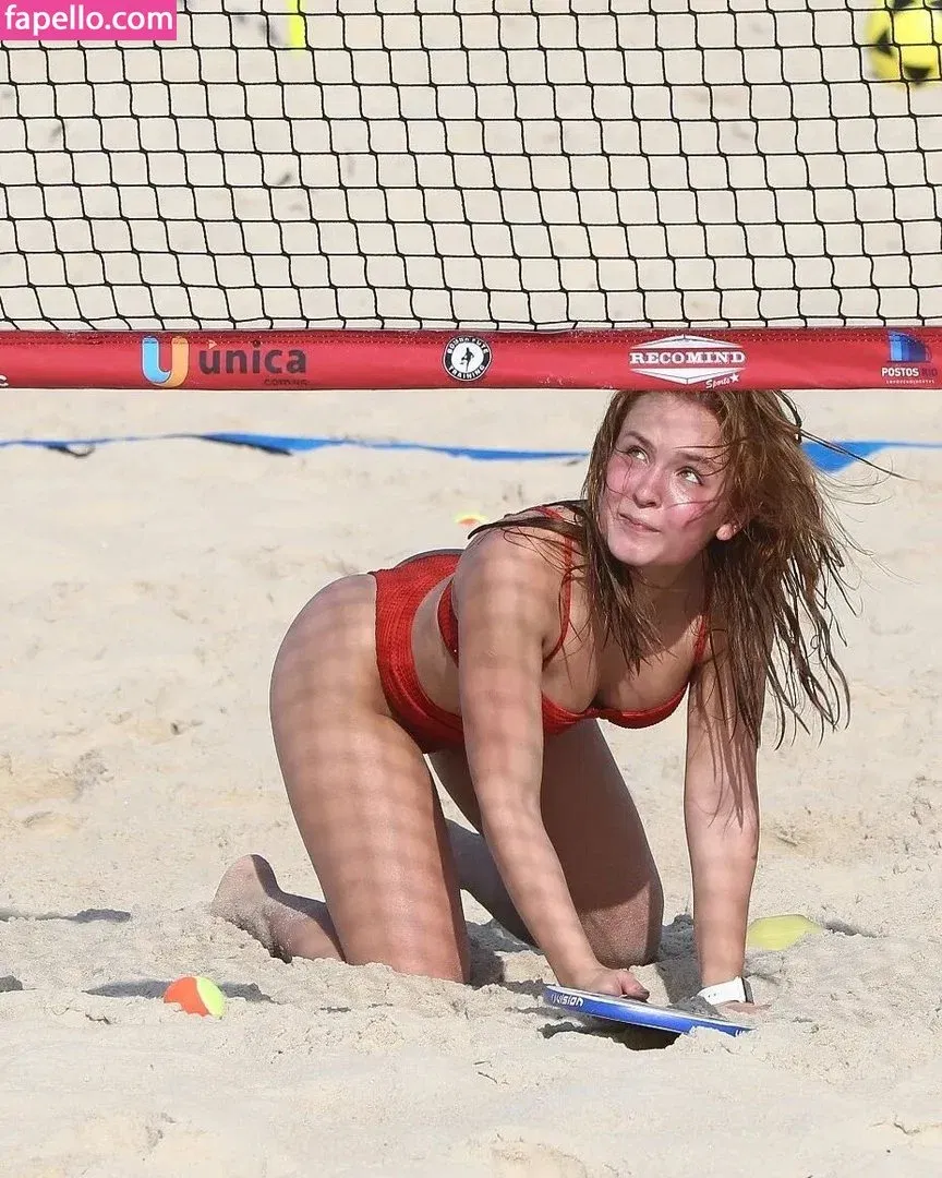 Larissa Manoela Onlyfans Photo Gallery 