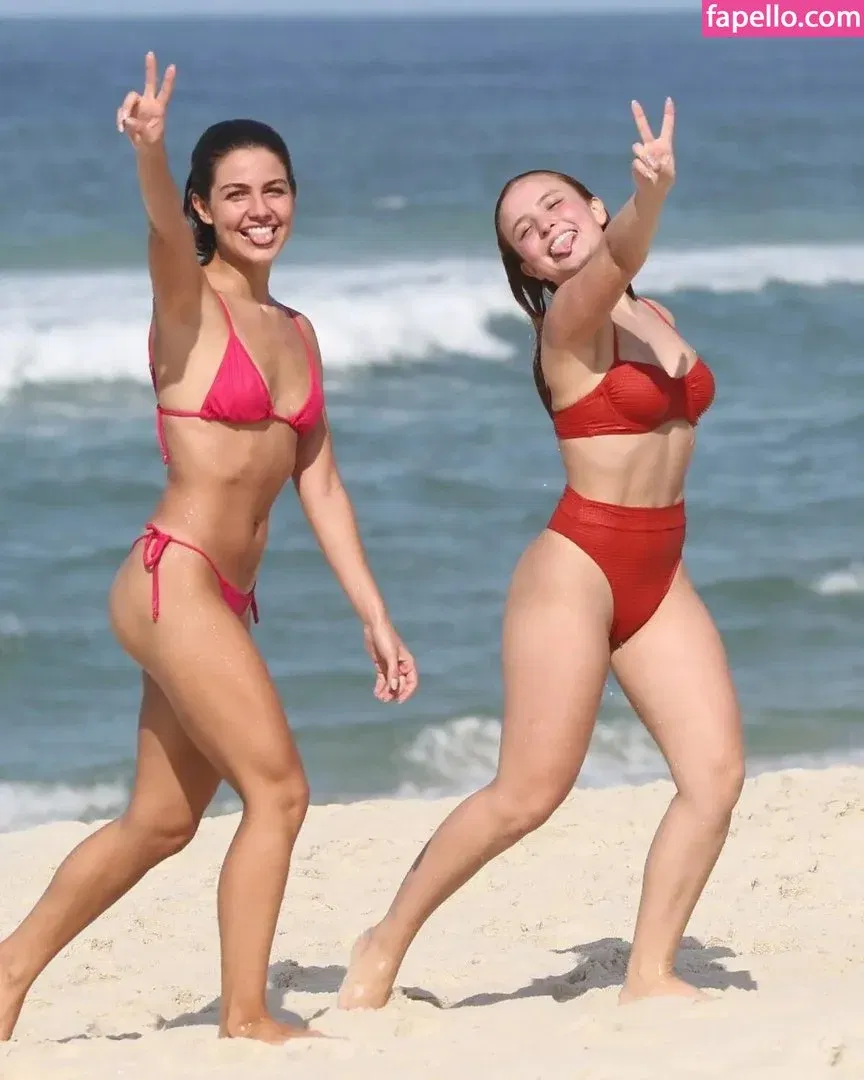 Larissa Manoela Onlyfans Photo Gallery 