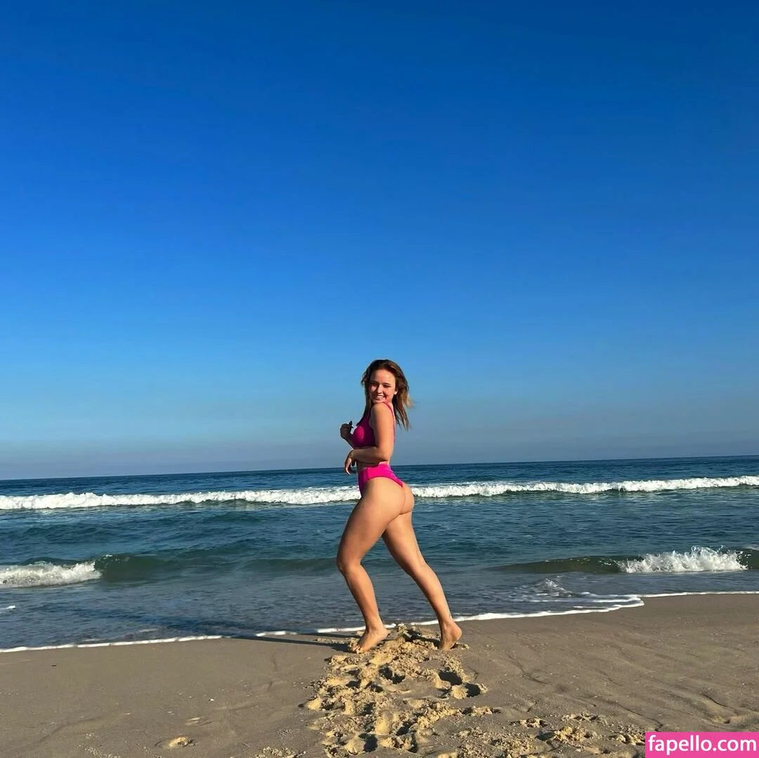 Larissa Manoela Onlyfans Photo Gallery 