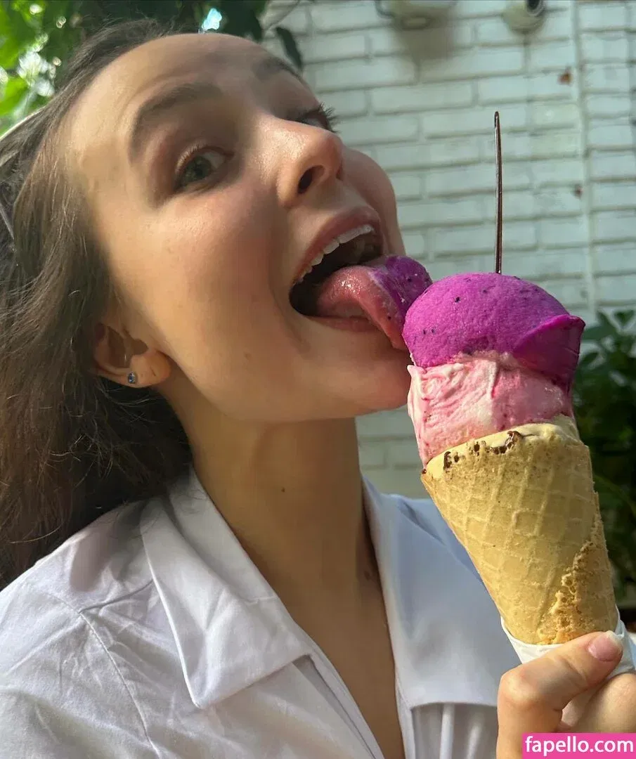 Larissa Manoela Onlyfans Photo Gallery 