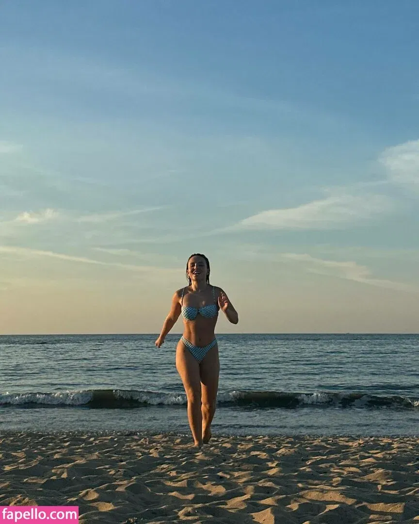 Larissa Manoela Onlyfans Photo Gallery 