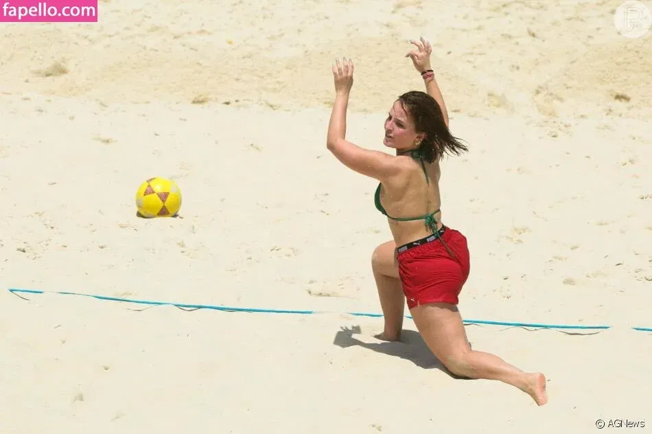 Larissa Manoela Onlyfans Photo Gallery 