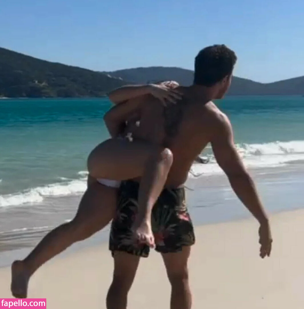 Larissa Manoela Onlyfans Photo Gallery 