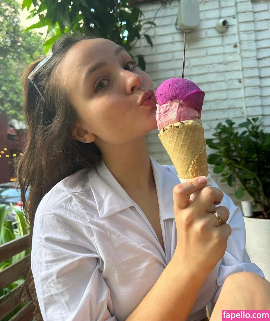 Larissa Manoela Onlyfans Photo Gallery 