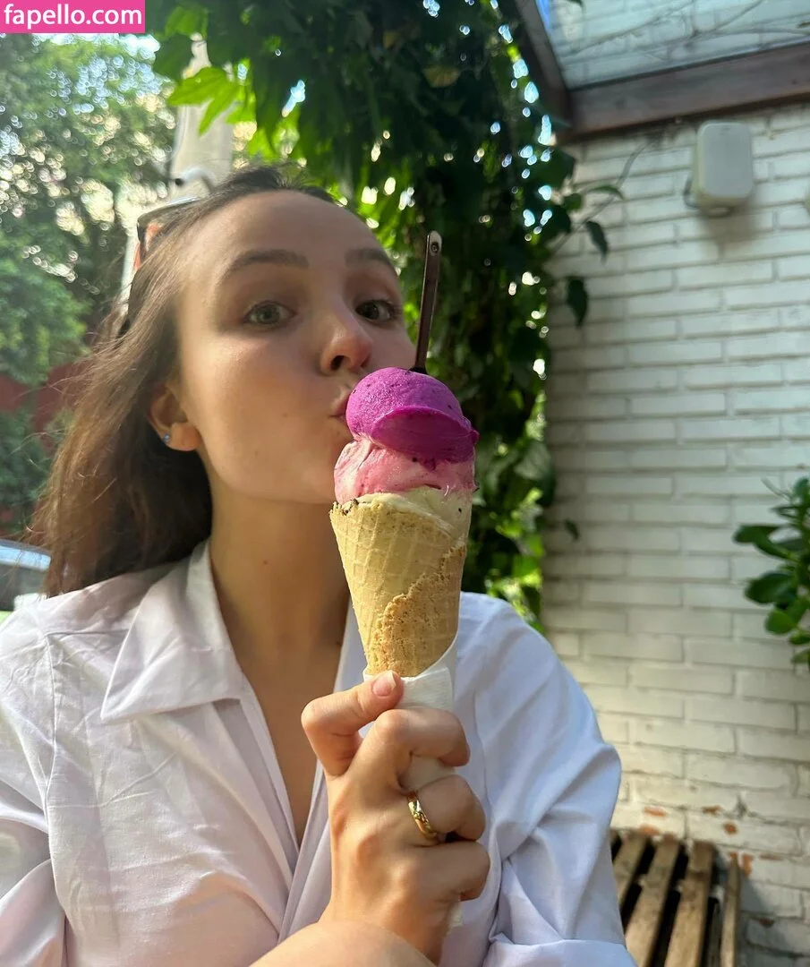 Larissa Manoela Onlyfans Photo Gallery 