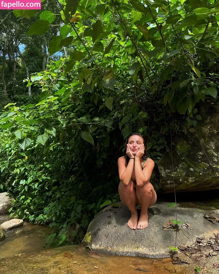 Larissa Manoela Onlyfans Photo Gallery 