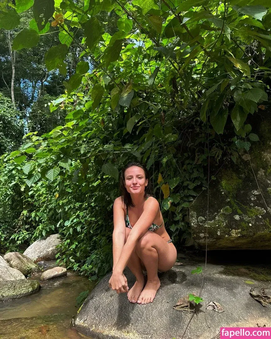 Larissa Manoela Onlyfans Photo Gallery 