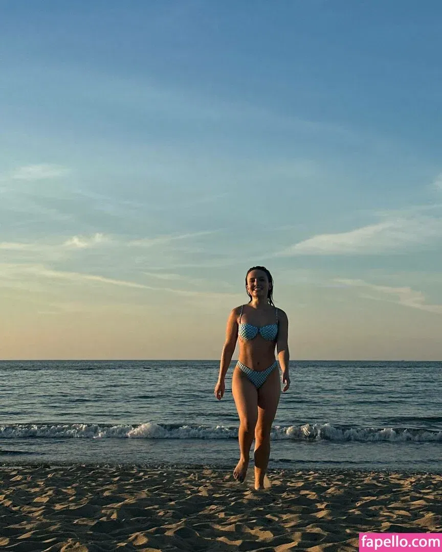 Larissa Manoela Onlyfans Photo Gallery 